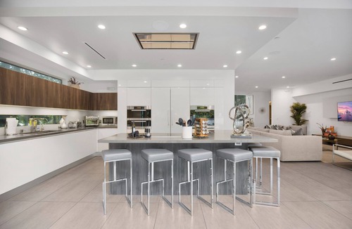 Beverly Grove House | Colgate Vantage - The House of Views | Rooftop Deck & Hollywood Hills Vistas