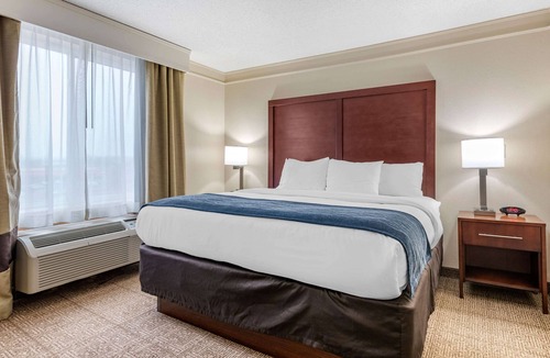 Heath Hotel | Comfort Inn & Suites