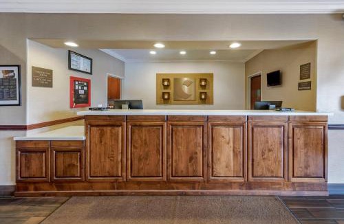Stevenson Ranch Hotel | Comfort Suites Near Six Flags Magic Mountain