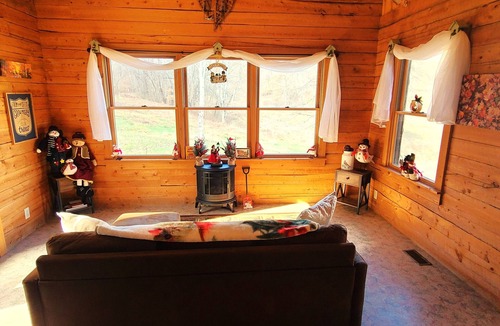 Cambridge Cabin | Comfy, Family Friendly, Cabin - Hot Tub, Fishing, Hiking, Wildlife Great Views!
