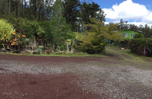 Mountain View Apartment | Convenient comfortable studio in peaceful tropical forest G7
