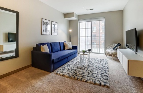 Scioto Mile Apartment | Convenient Downtown Apartment. You’ll love it here