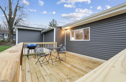 Fairfield Beach Apartment | Corporate Cottage on Circle