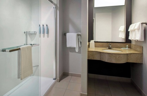 Paramus Hotel | Courtyard by Marriott Paramus
