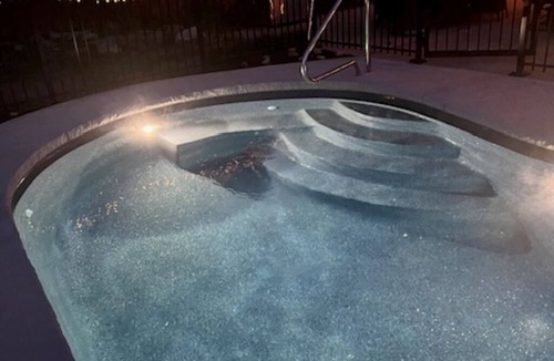 North Olmsted House | Cozy 2-bedroom house sleeps 6+ with heated inground pool in North Olmsted