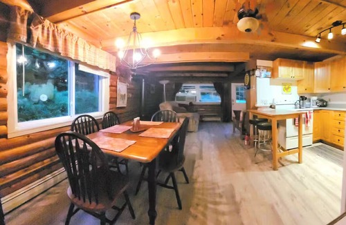 Wheelock Cabin | Cozy 3-bedroom cabin - close to Burke Mtn & Kingdom Trails- 6.5 miles from I-91