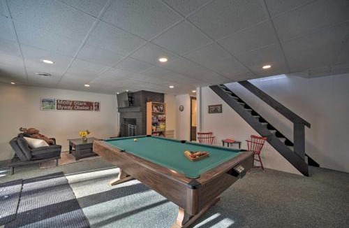 Wilmington House | Cozy A-Frame Cabin w/Pool Table: 8 Mi to Mt Snow!