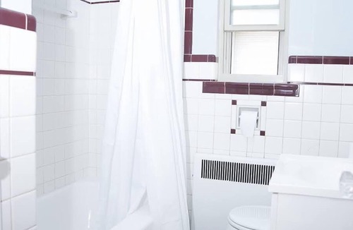 Roselawn Finance Apartment | Cozy Apartment in Pleasant Ridge
