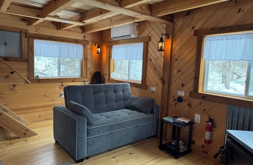 Chandlersville Cabin | Cozy cabin on 30 acres just minutes from The Wilds with AC, WiFi