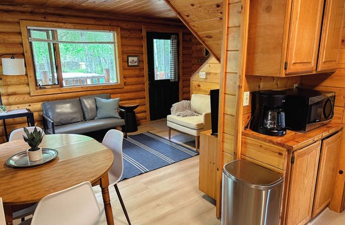 Wasilla Cabin | Cozy Cabin on wooded property.
