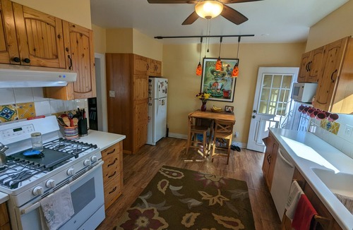 Old Town House | Cozy Home Centrally Located in LA's South Bay area