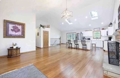 Medina House | Cozy house in Medina Close 71/77/271 close hinckley park and shopping.