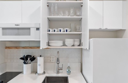South of Fifth Condo | Cozy Miami Beach Apartment walking distance to Beach and Ocean!