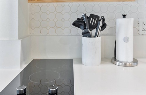 South of Fifth Condo | Cozy Miami Beach Apartment walking distance to Beach and Ocean!