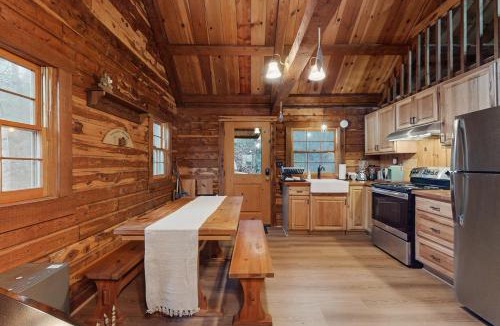 Cleveland House | Creekside Cedar Cabin