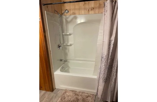 Jay Cabin | Cute 3 bedroom cabin with view of jay peak