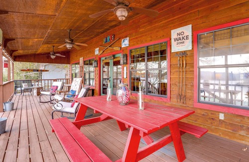 Greers Ferry Cabin | Deck & Fire Pit: Waterfront Cabin in Greers Ferry!