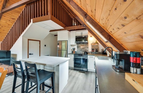 Munds Park Cabin | Deck & Grill: A-Frame Cabin in Munds Park!