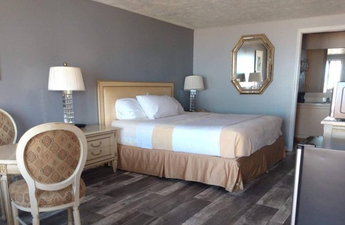 Cambridge Hotel | Deer Creek Motel