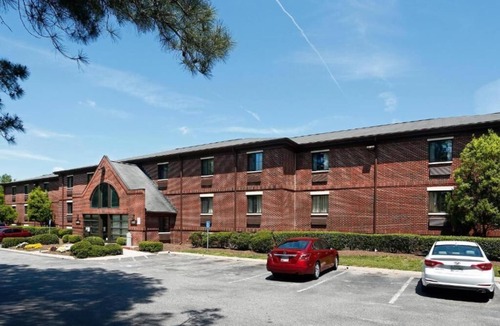 Cary Apartment | Deluxe Studio at Extended Stay Cary 5