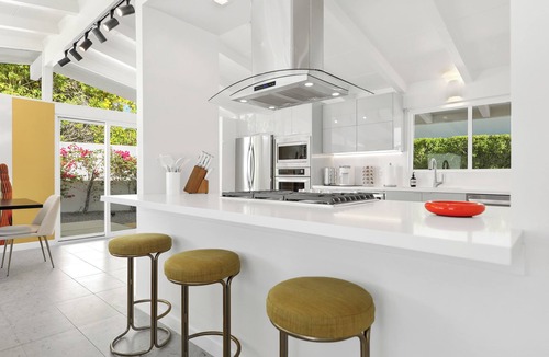 Magnesia Falls Cove House | 'Desert Tones' mid-century modern pool and spa home with lots of amenities!