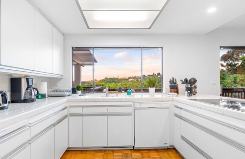 Hidden Valley House | Dog-friendly home with amazing ocean view, private hot tub, deck & firepit