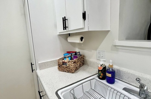Yorktown Condo | Downtown Huntington Beach! LOCATION! CLOSE TO THE BEACH!