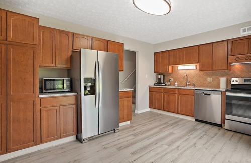 Gahanna House | EASTON TOWNE CENTER 4 bed, 2 full bath home w/ big yard