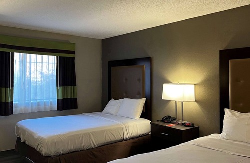 Spring Lake Hotel | Econo Lodge