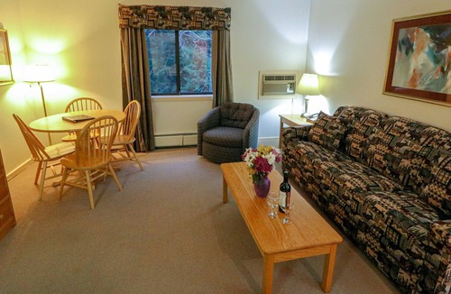 West Bridgewater House | Efficiency with Sleeper Sofa only 120