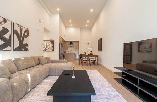 San Bernardino County Apartment | Elegant 1B1B with Resort Pool, Spa and 4K Smart TVs