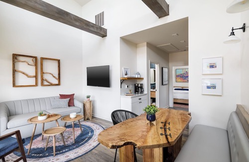 Travelers Rest Cottage | Elevated, Boutique Space on the Swamp Rabbit Trail