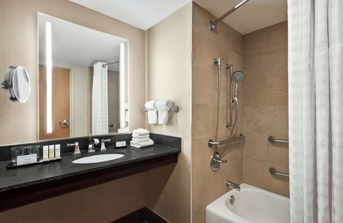 Dublin Hotel | Embassy Suites by Hilton Columbus Dublin