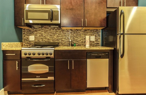 St. Clairsville House | Enjoy a Seamless Blend of Functionality and Style Condo close to Wheeling 208