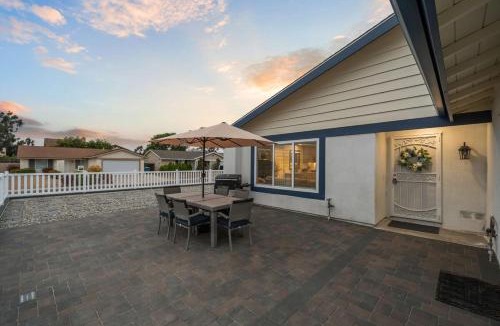 Mira Mesa House | Entire Private Home with King Bed, Gated Yard, Parking, Ranch, 4 Bedrooms 3 Bathrooms, Available Now