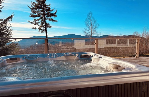 Intervale House | Experience tranquility in the White Mountains, incredible views await.
