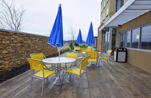 North Industry Hotel | Fairfield Inn and Suites Canton South
