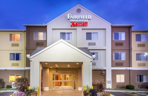 Canton Hotel | Fairfield Inn & Suites Canton