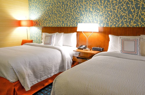 North Industry Hotel | Fairfield Inn & Suites Canton South