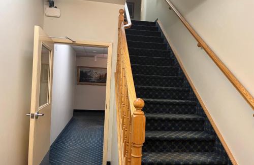 Windham Centre Hotel | Fairview Inn