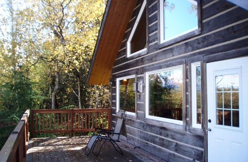 Sutton-Alpine Cabin | Fireweed Guesthouse! Relaxation with a view. Cannabis and pet friendly!