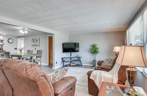 Navarre House | Fish, Hike and Golf Leisurely Navarre Home with Yard!