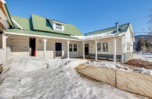 Garden Valley Cottage | Fish, Hike & More: Garden Valley Family Home