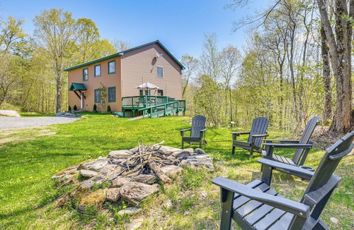 Eden House | Fish, Hike & Ski: Spacious Family Escape in Eden