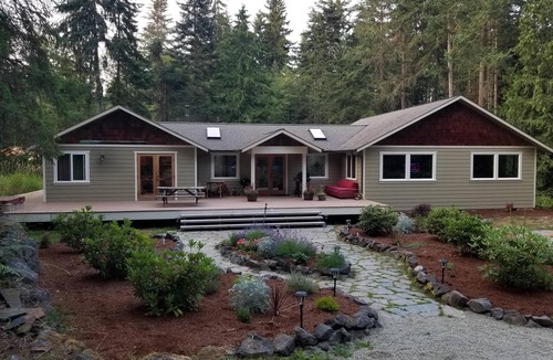 Port Angeles House | Foothills hideaway 3 bedrooms 2 baths 2300 sf