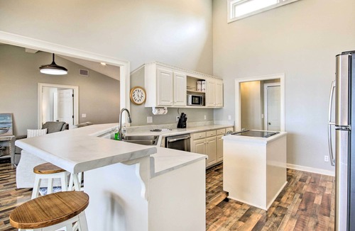 Gilbert House | Gilbert Lakefront Retreat w/Private Dock!