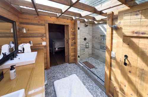 Dover Resort | Glamping Tent - Luxurious amenities in the heart of nature!