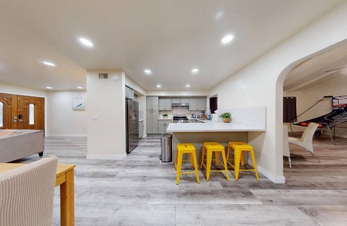 Huntington Beach House | Gorgeous 4-bedroom house with Hot Tub in Huntington Beach I 31 nights +