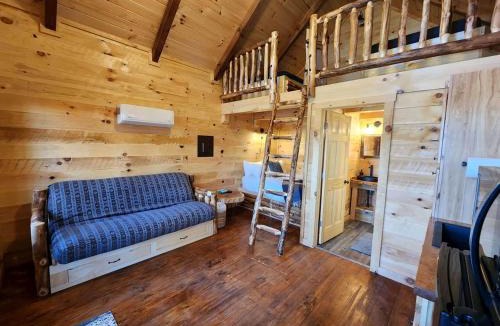 Scio House | Gorgeous Cabin Great for Family Getaways in Ohio