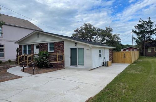 Atlantic Beach House | Gorgeously remodeled Seaside Oasis in Atlantic Beach!